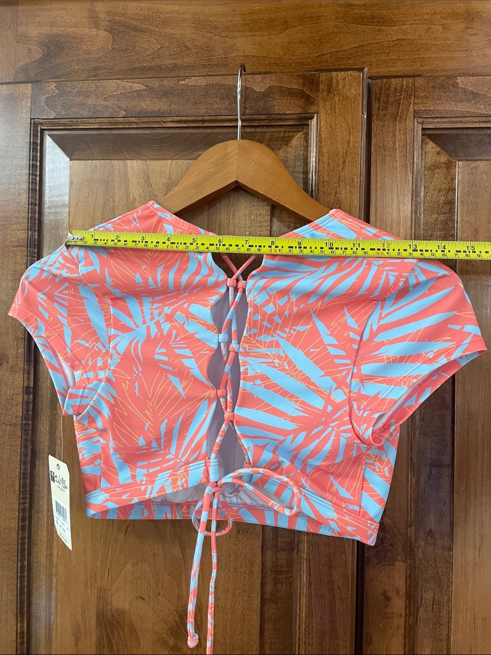 Salt Life Women’s Coral and Light Blue Palm-Print Cropped Swim Top - Picture 7 of 8